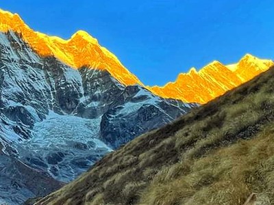 Easy Nepal Trekking Trail with Top Mountain View