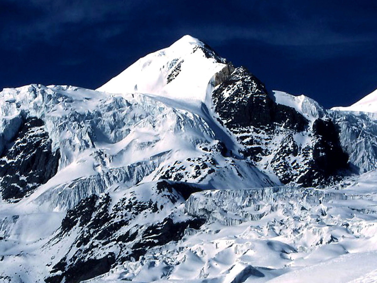 20 Days Chulu East Peak Climbing