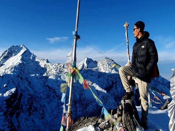 Holy gosaikunda lake trek nepal spirit adventure