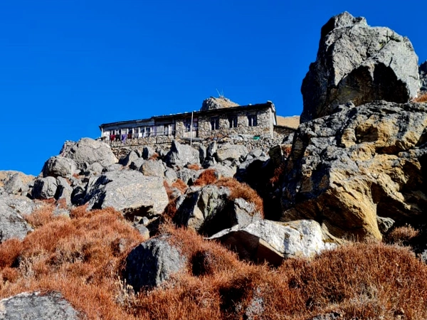 Langtang gosaikunda trek high teahouse