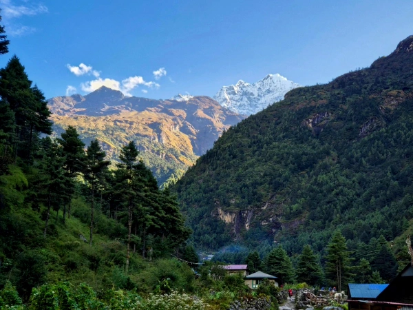 Mt. kusumkangaru view from phakding