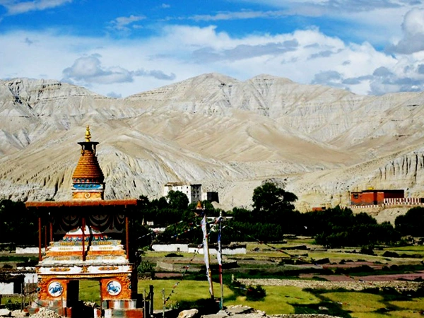 Upper mustang luxury jeep tour