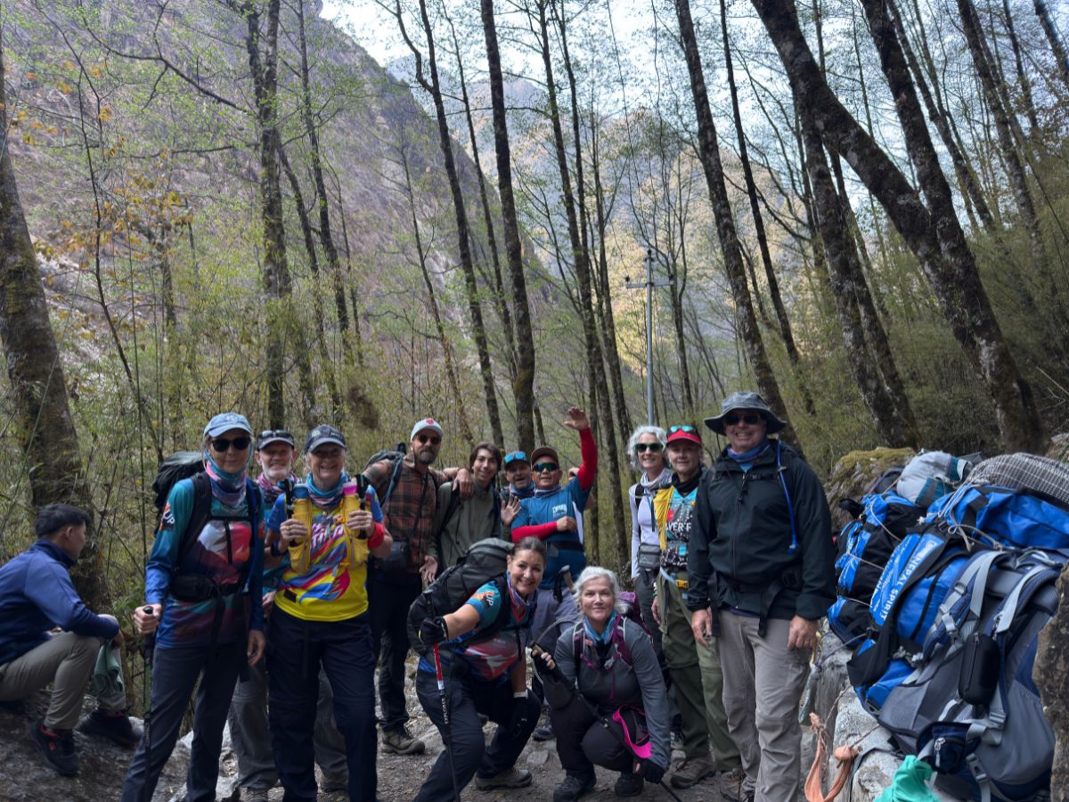 A scenic group photo taken on the journey to Langtang Village