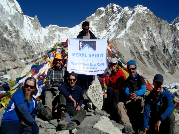  Roup Achieve Everest Base Camp