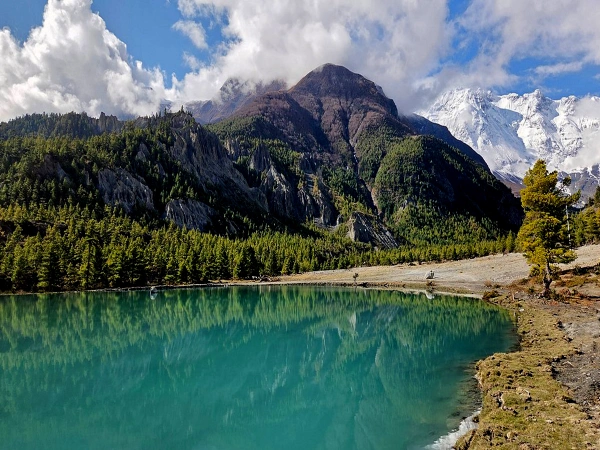 Blue Lake Manang Round Annapurna Trek