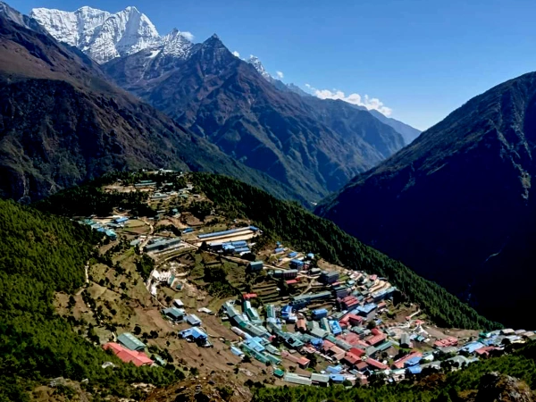 Colorful Namche Route Everest Base Camp Trek
