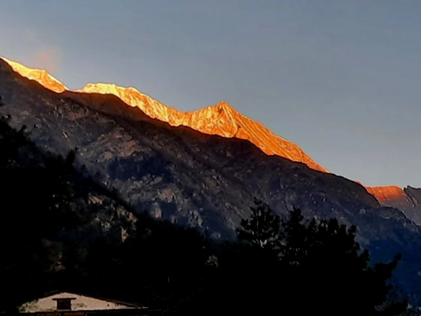 Lamjung Himal Panorama Pisang Village Annapurna Circuit