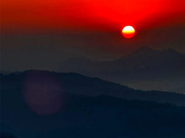 Himalayas Sunrise Tour - 8 Days