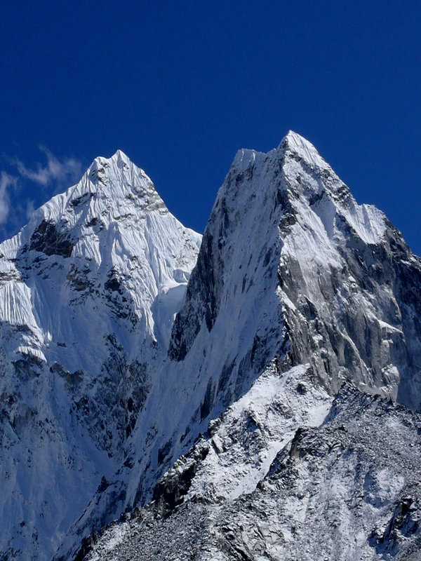 Renjo La Pass Trek, Ama Dablam