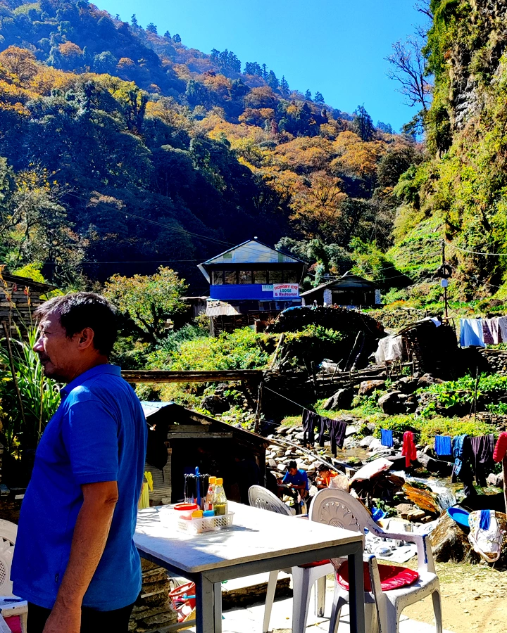 Explore Poon Hill